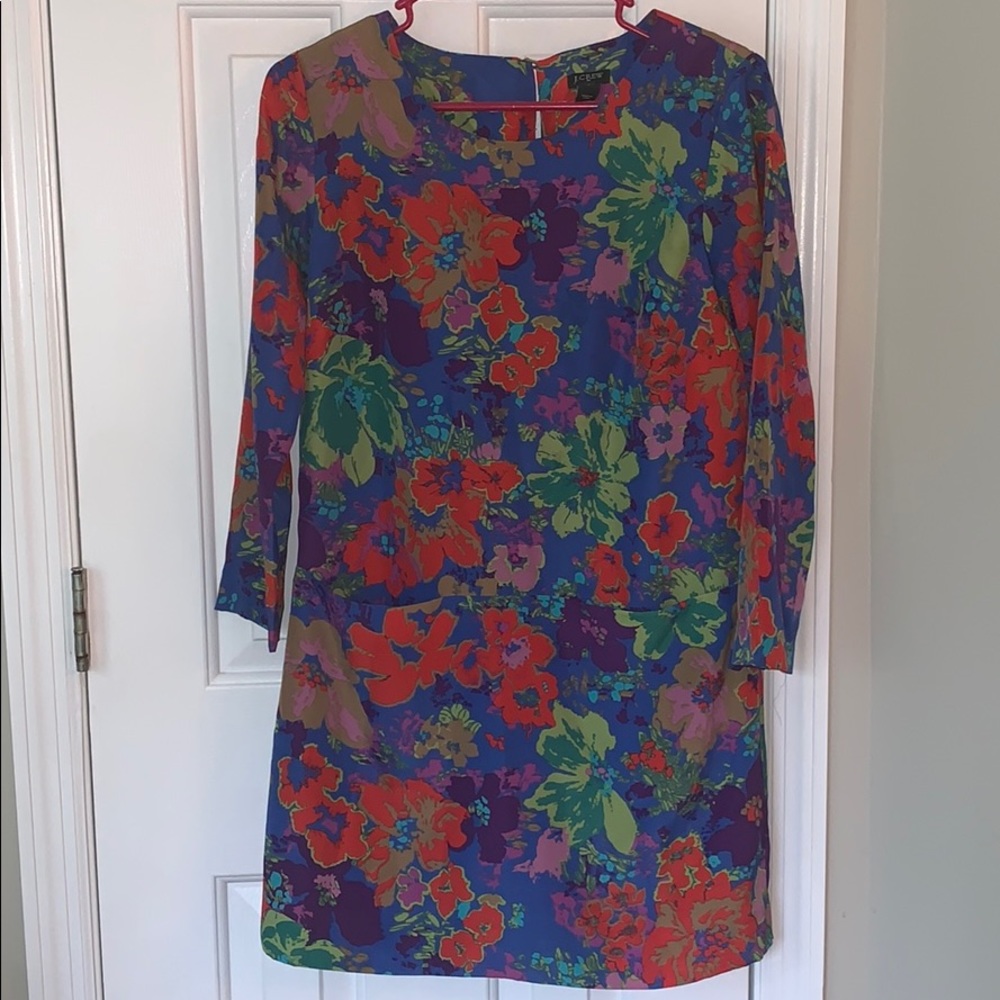 Floral shift dress